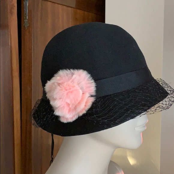 NWT Black Felt Cloche Hat w/ Rabbit Fur and Net